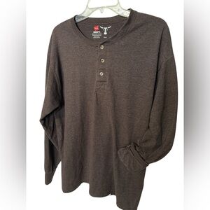 Hanes Beefy Dark Brown Long Sleeve Henley Shirt Men’s L 3 Button Durable Tee